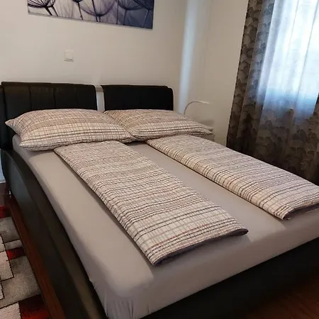 Διαμέρισμα Sunny Deluxe With 2 Ac And Seaview - 50 M From Sandy Pag Town