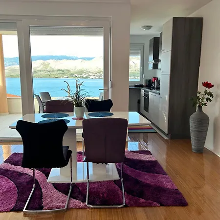 Sunny Deluxe With 2 Ac And Seaview - 50 M From Sandy *