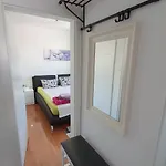 Sunny Deluxe With 2 Ac And Seaview *