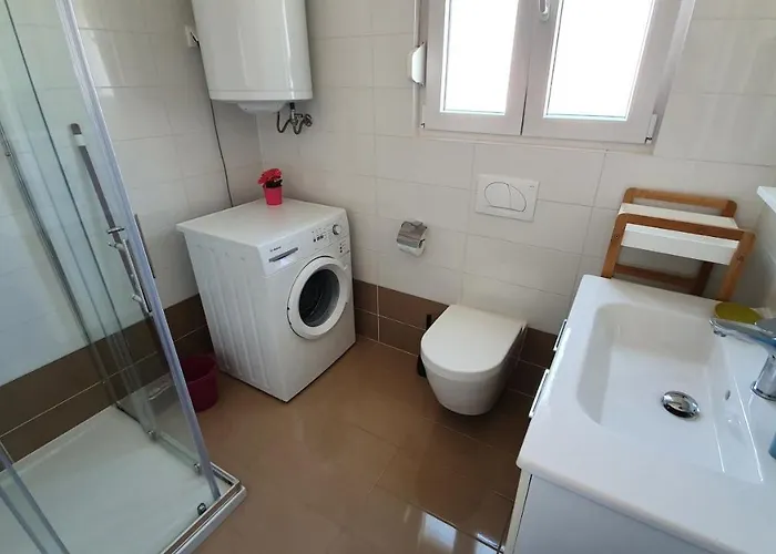 Sunny Deluxe With 2 Ac And Seaview Pag Town